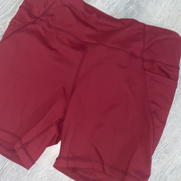 Spandex athletic shorts - Picture 2 of 5